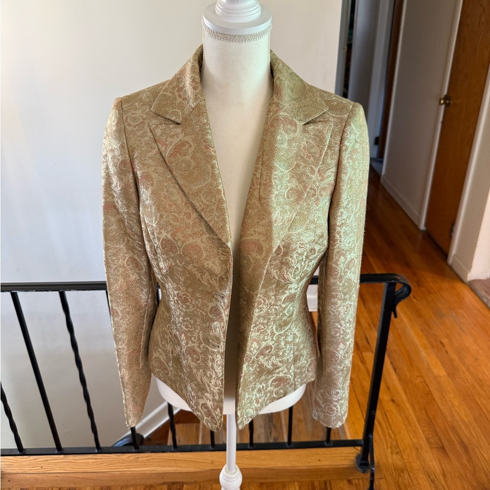 Kasper Gold Brocade Women's Blazer Jacket and matching Skirt. Size 6